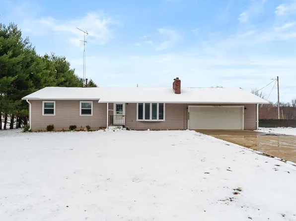 29324 58th Ave, Paw Paw, MI 49079