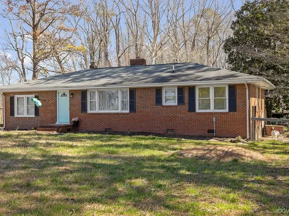 8510 Old Town Rd, Disputanta, VA 23842