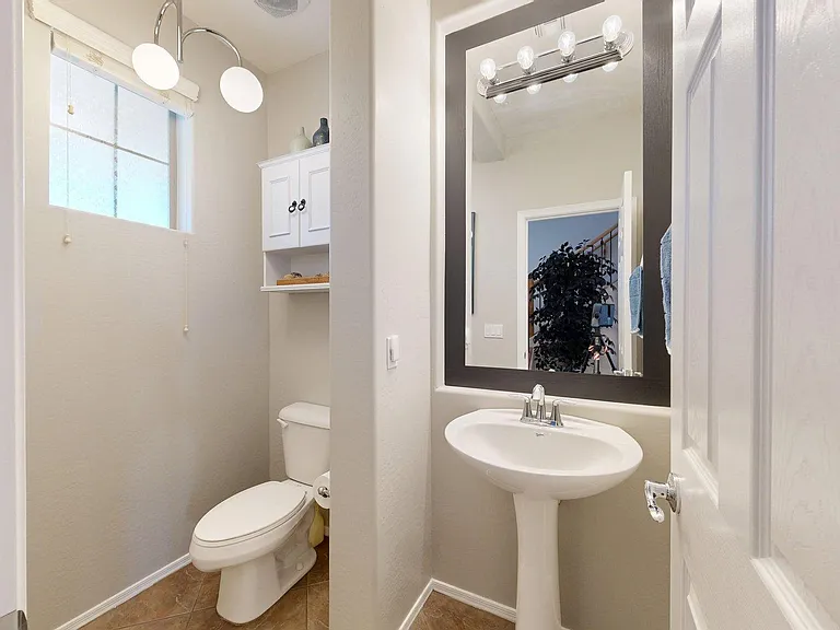 3272 E Meadowview Dr — Photo 18