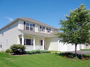 429 Alden Dr, Sycamore, IL 60178