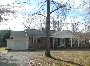 9533 Cherokee Trl, Crossville, TN 38572