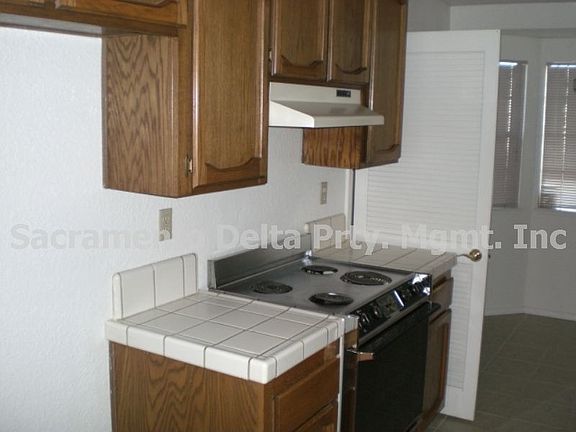 3rd image of 8792 La Margarita Way
