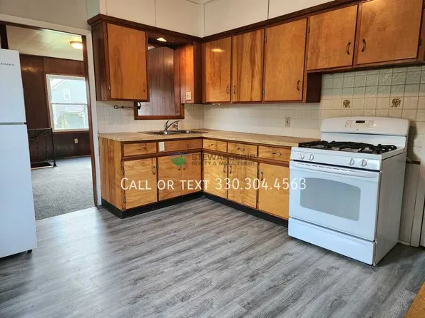 1030 Sawyer Ave, Akron, OH 44310