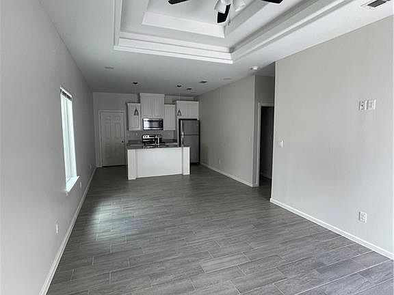 4th image of 5701 Sandpiper Ave APT 2