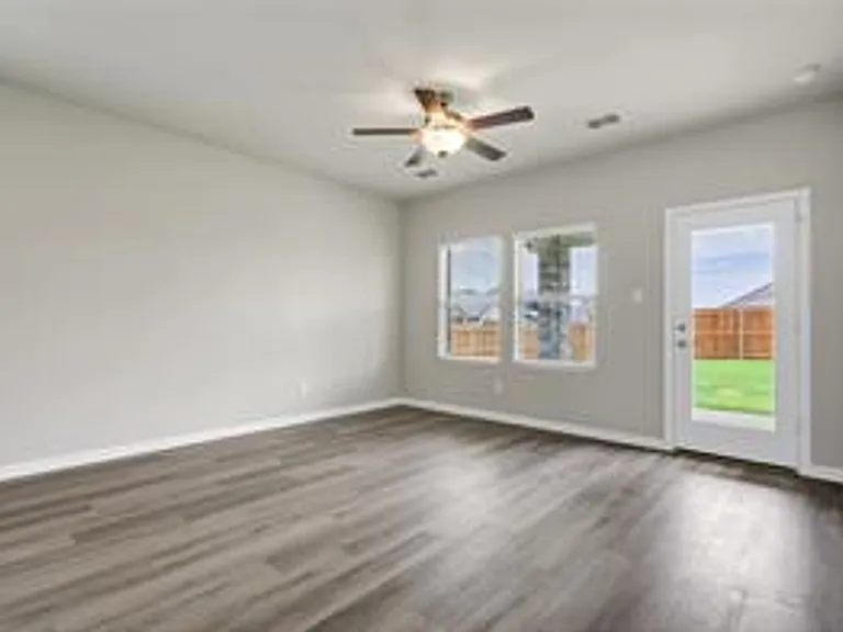 607 Willet Dr — Photo 12