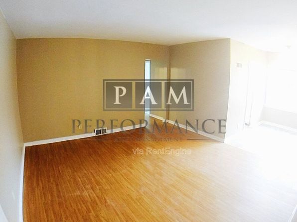 W164N9110 Water St UNIT 4