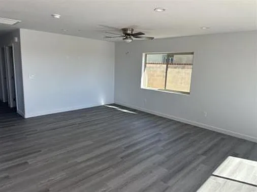 7343 Dogwood Ave — Photo 6