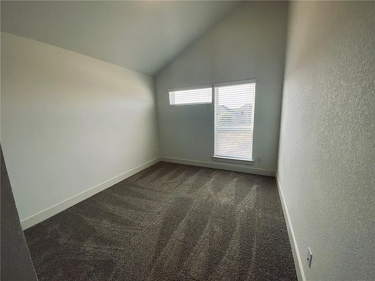 5160 N A W Grimes Blvd #28 — Photo 15