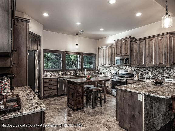 2nd image of 116 Crooked Stick Ln