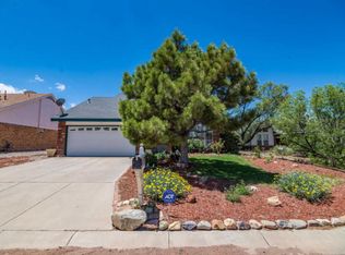7 Apache Plume Rd, Los Lunas, NM 87031