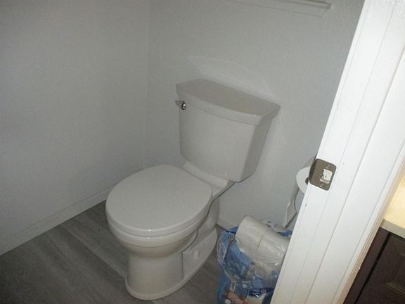 5th image of 12102 Chad Way