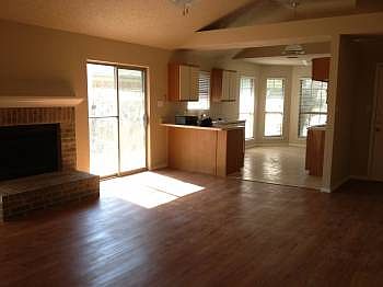 1st image of 802 Cornfield Dr