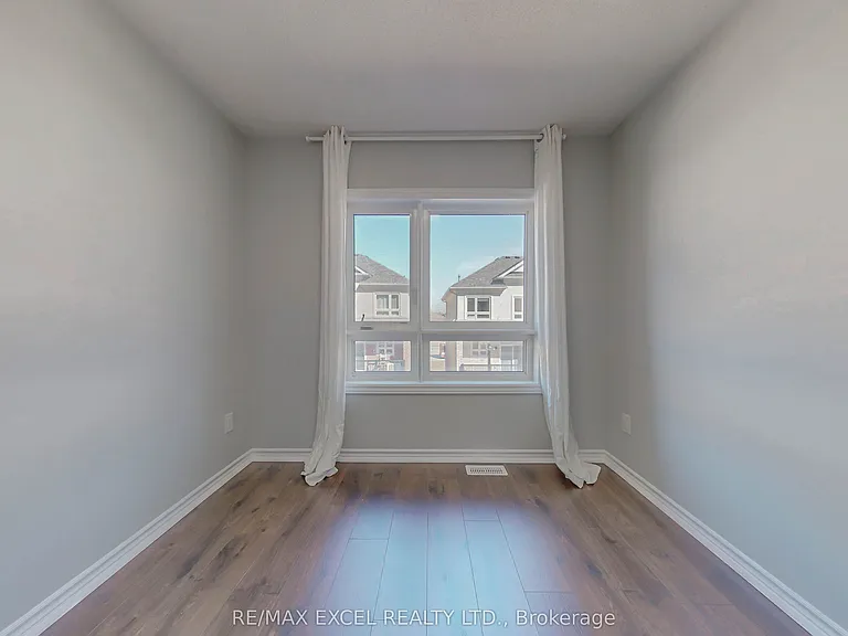 11 Chicago Ln — Photo 18