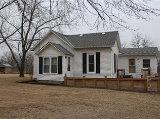 218 W 7th St, Allen, KS 66833