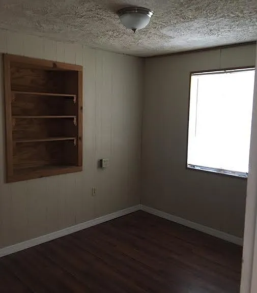 18 Becker Dr #1 — Photo 3