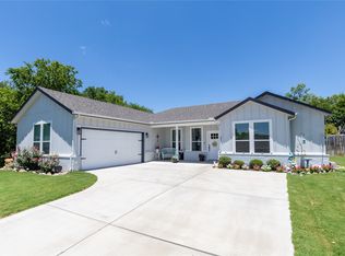 5523 Firewood Trl, Granbury, TX 76048