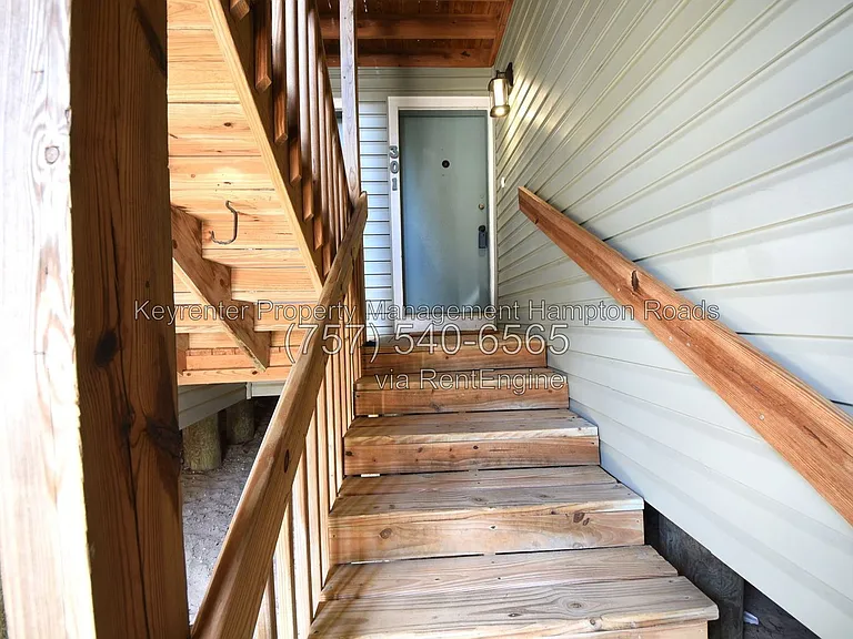 9716 7th Bay St #301 — Photo 2