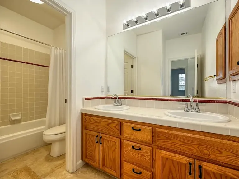 1665 Halifax Way — Photo 41
