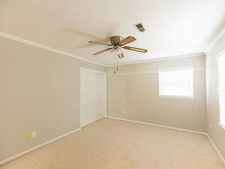 5517 Robinridge Rd — Photo 40