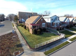 11570 209th St, Cambria Heights, NY 11411