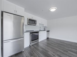 7 Elizabeth Street North, Mississauga, ON L5G 2Y8