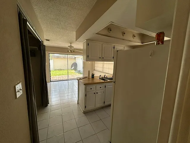 1989 Madrid Ct N — Photo 10