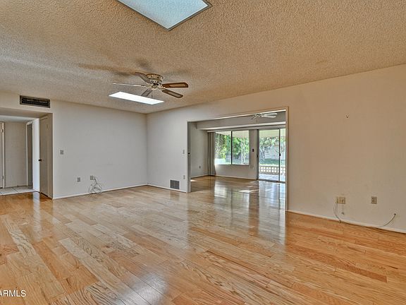 4th image of 10605 W Saratoga Cir