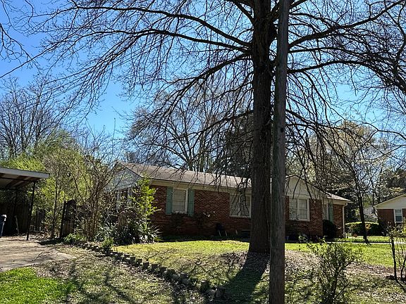 3rd image of 3204 Searcy Dr NW