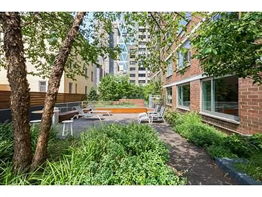 Rented by Douglas Elliman | media 33