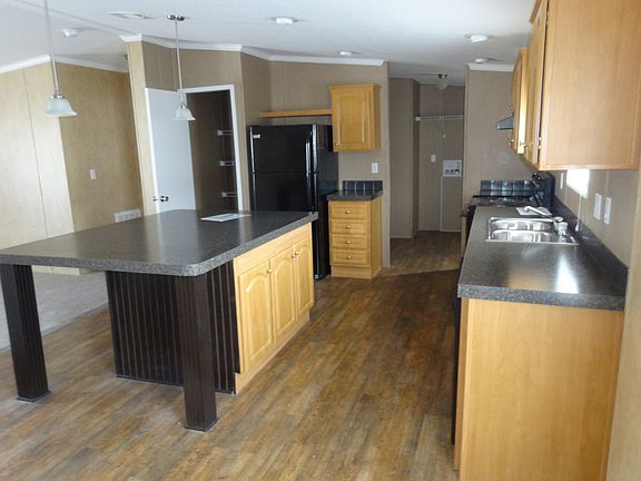 3rd image of 104 NW 48th Ct