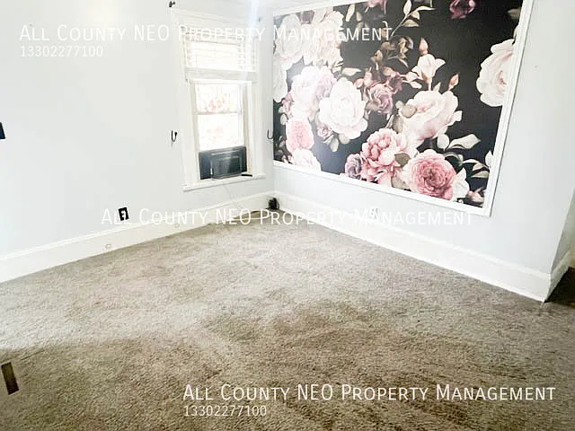 1852 W 45th St #REAR — Photo 10