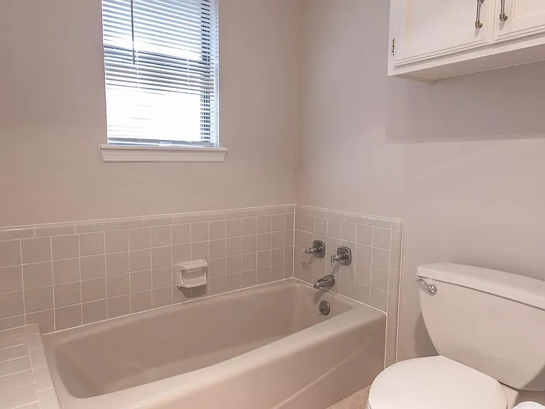 1206 Marigold Ln — Photo 12