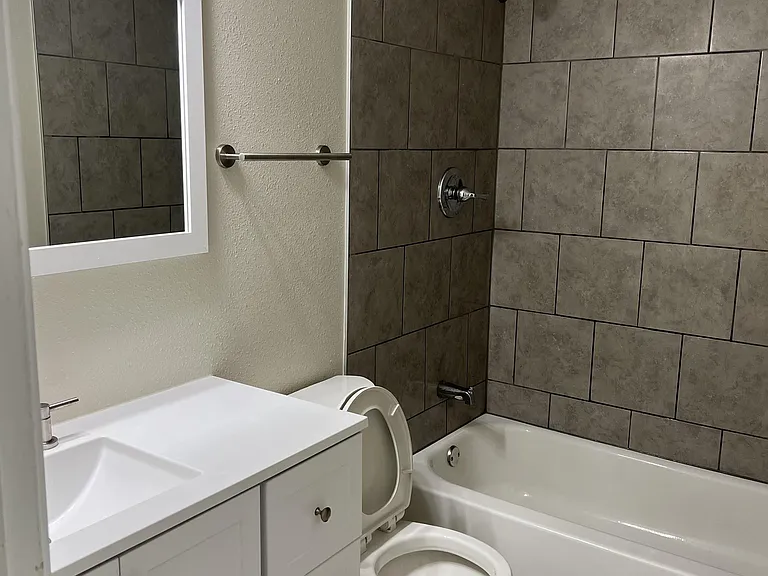 13541 Sheldon Ln — Photo 6