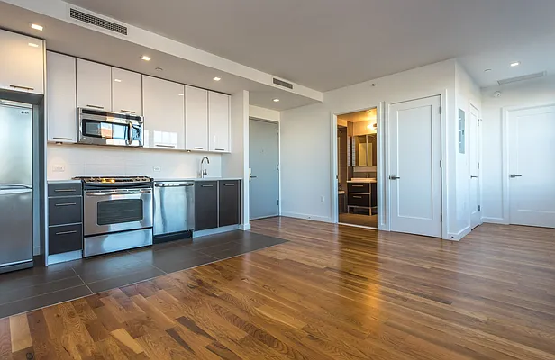 Rented by Nooklyn NYC LLC | media 4