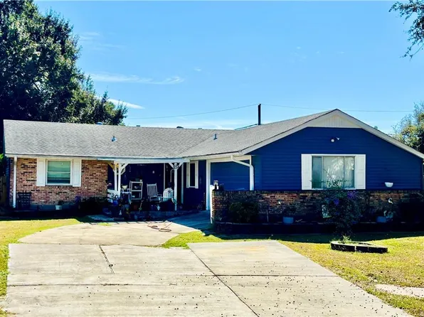 8 Colgate Pl, Kenner, LA 70065