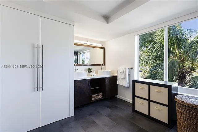 635 Euclid Ave #225 — Photo 12