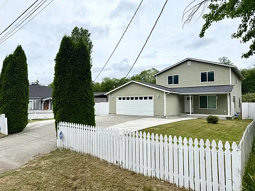 1532 NE Echo Dr Photo 1