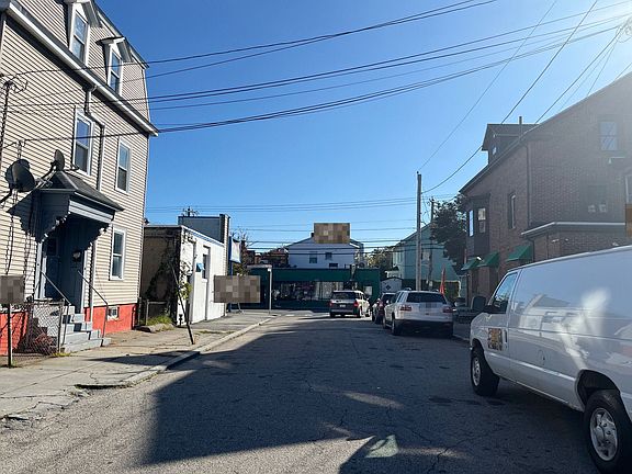 4th image of 16 Home Ave