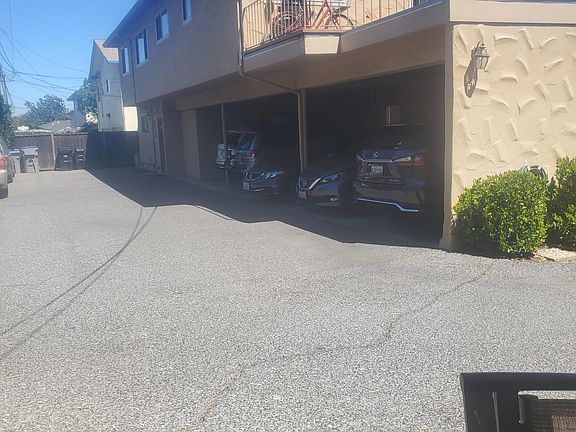5th image of 1987 Harris Ave APT 1