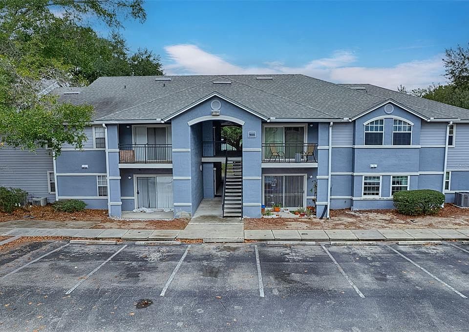 1st image of 3705 SW 27th St APT 926