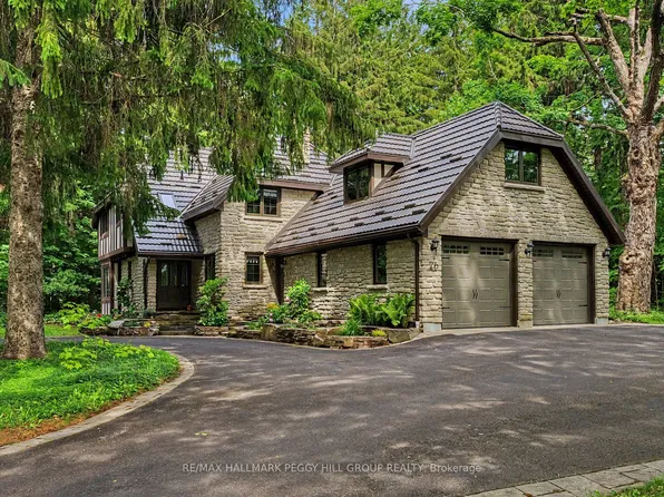 26 Cathedral Pines Rd, Oro Medonte, ON L4M 4Y8