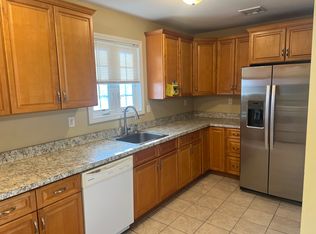 10 Ellsworth Ave #3, Danbury, CT 06810