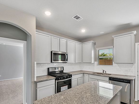 2nd image of 31631 Eldorado Ln