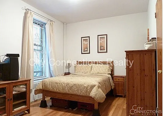 Rented by City Connections Realty | media 6