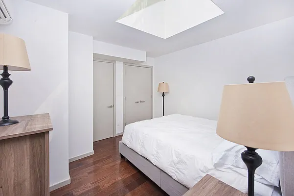 Rented by NOVO | media 12