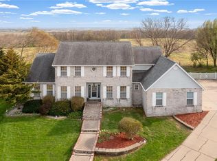 210 Red Bud Ln, O'Fallon, IL 62269