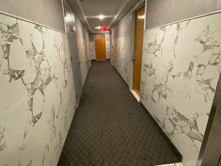 Grace Ave — Photo 5