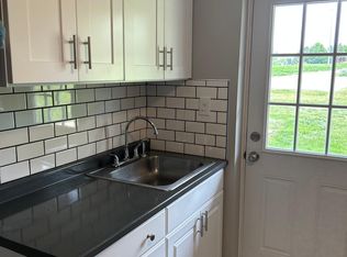 8200 Woodland Shore Dr APT 4, Brighton, MI