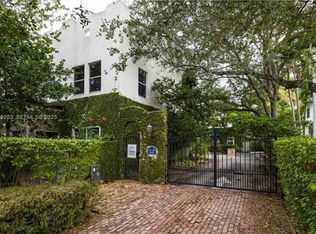 3051 Center St #9, Miami, FL 33133