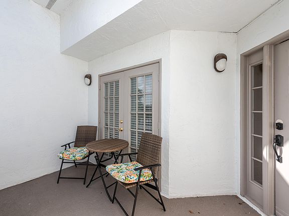 3rd image of 7533 Glendevon Lane #906